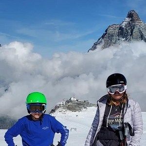 Meet your Posher, Robin